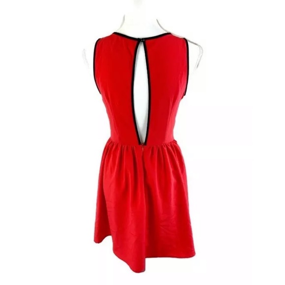 ANTHROPOLOGIE Lace Sleeveless Keyhole Back Dress - Picture 4 of 6